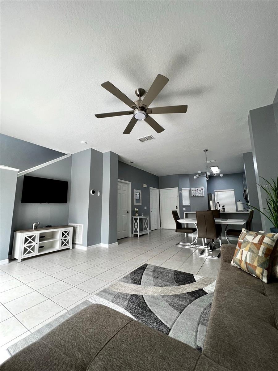 Image 8 of 23 For 3008 White Orchid Road