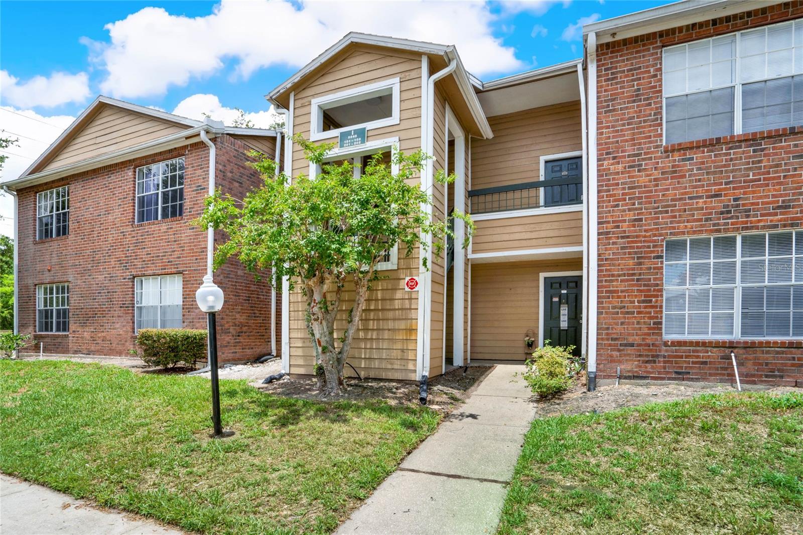 Image 34 of 35 For 5545 Devonbriar Way I201