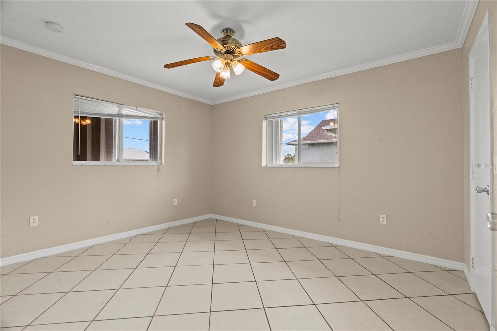 Image 14 of 42 For 2660 Lear Road