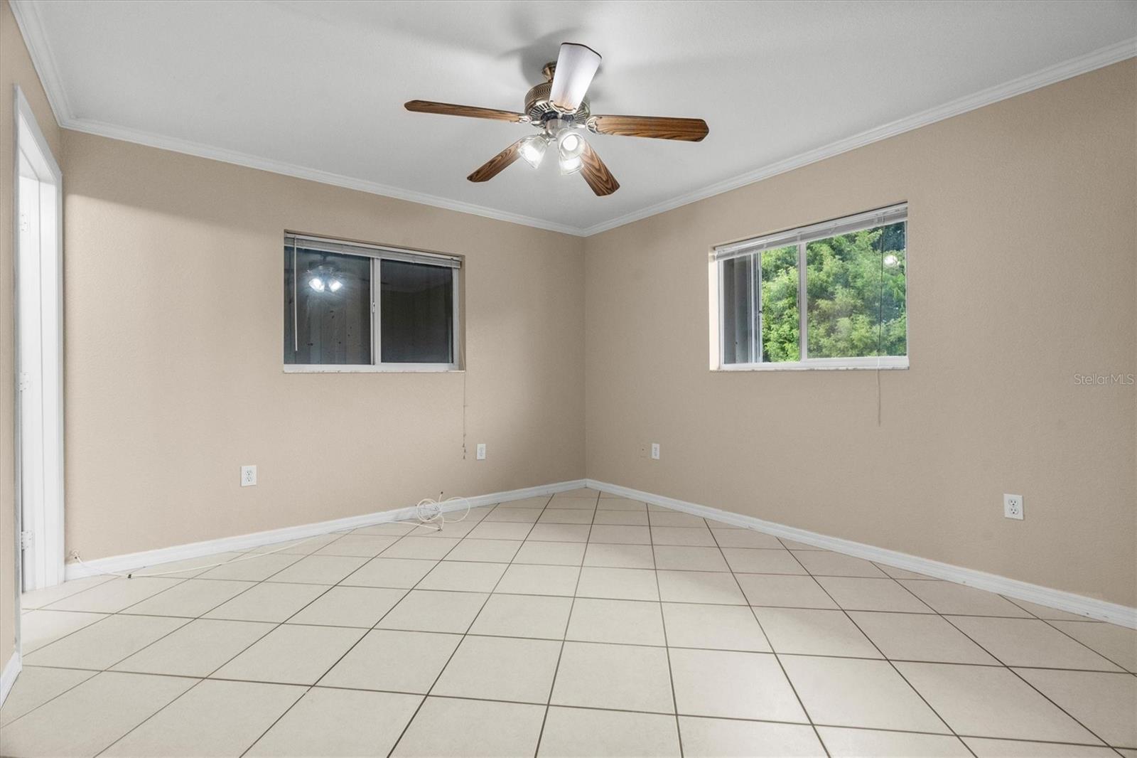 Image 17 of 42 For 2660 Lear Road