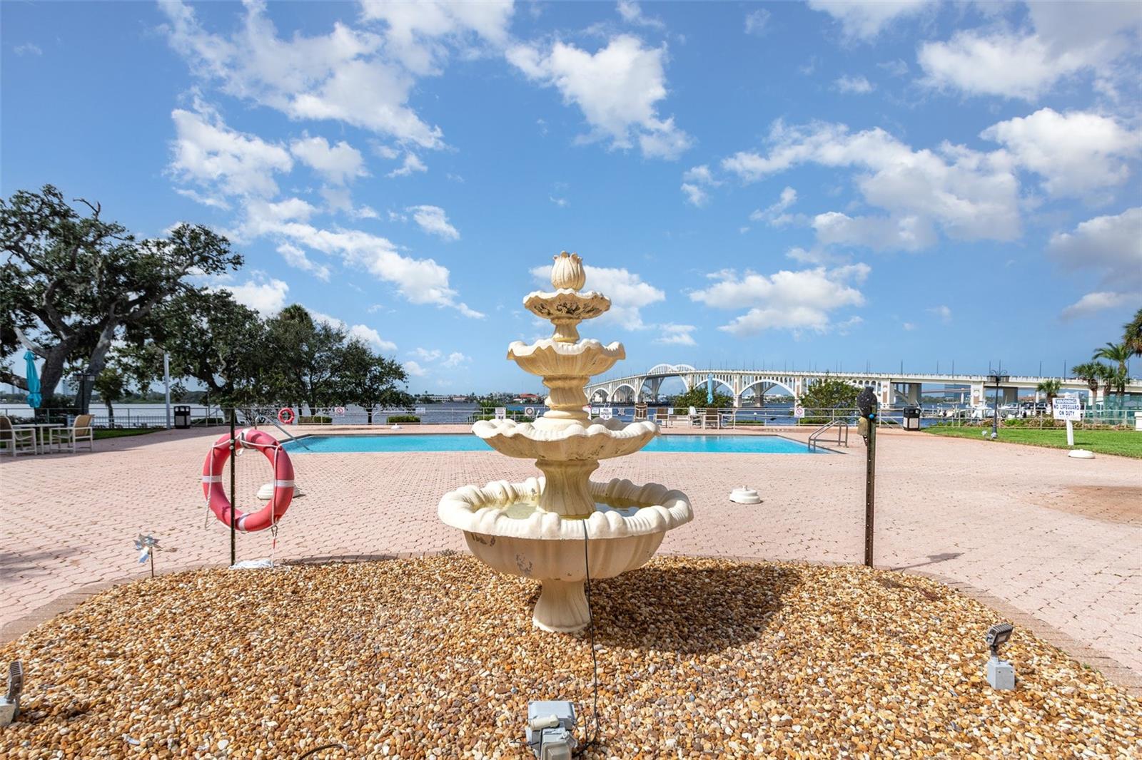 Image 18 of 25 For 1224 Peninsula Drive 511