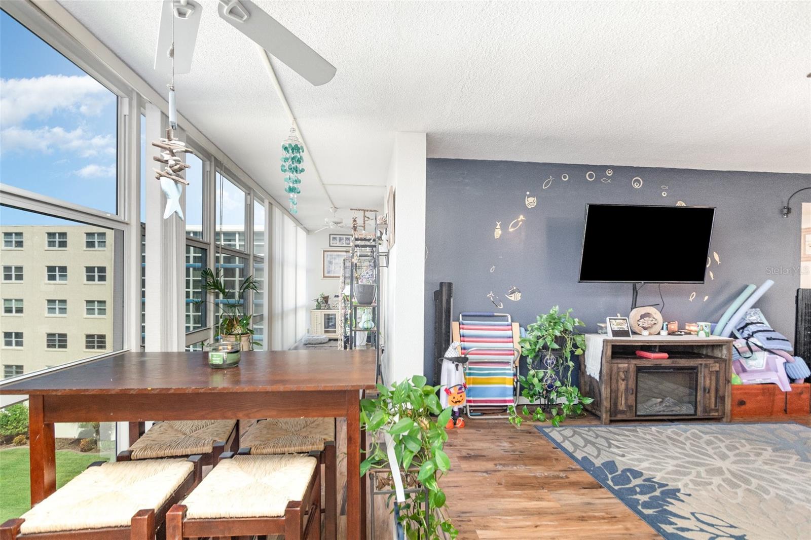 Image 3 of 25 For 1224 Peninsula Drive 511