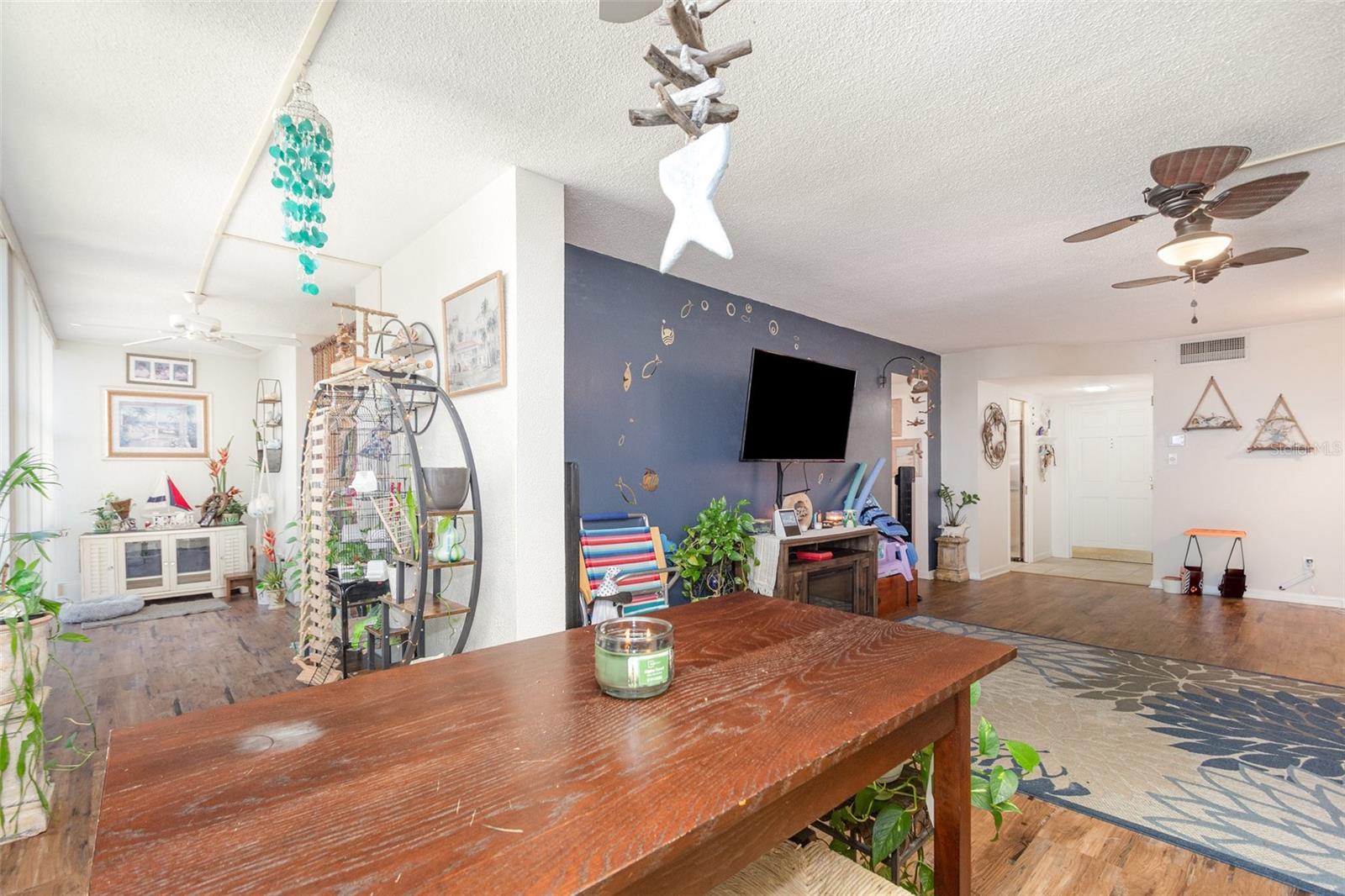 Image 4 of 25 For 1224 Peninsula Drive 511