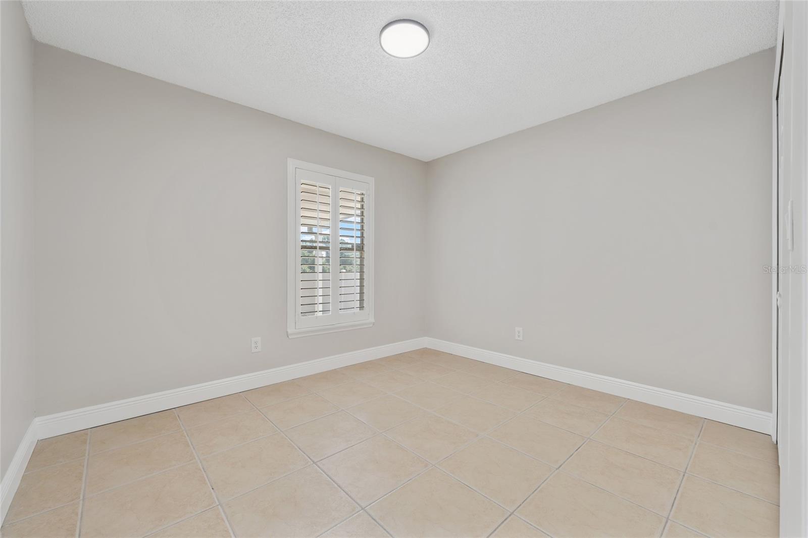 Image 19 of 29 For 2546 Alclobe Circle