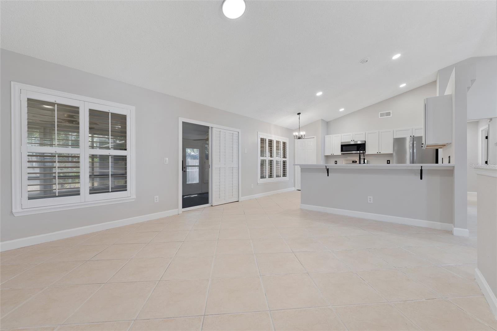 Image 4 of 29 For 2546 Alclobe Circle
