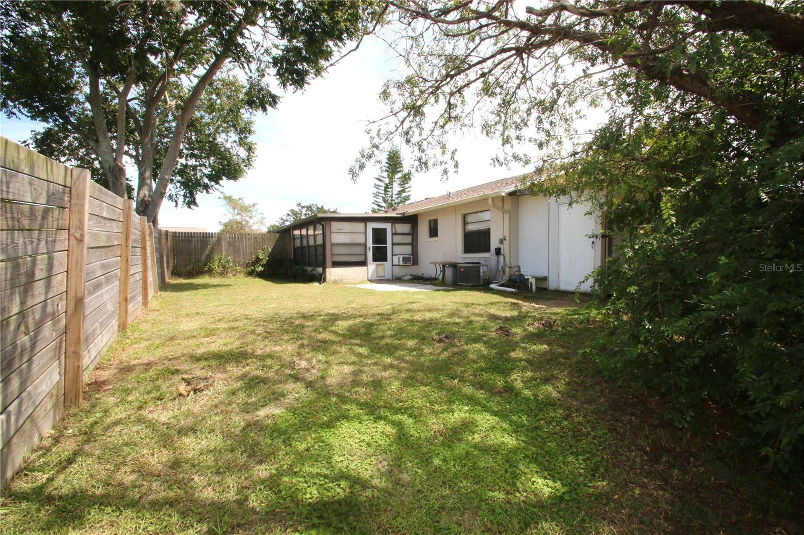 Image 22 of 42 For 1015 Egret Court