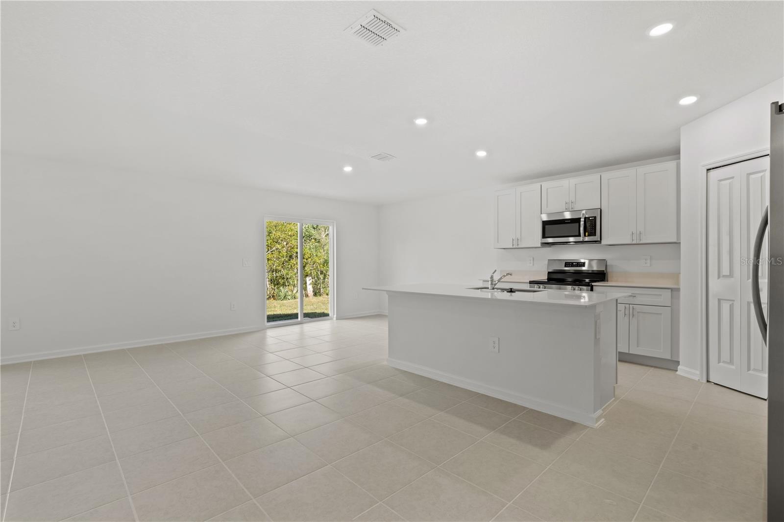 Image 3 of 24 For 4838 Yellow Elder Way