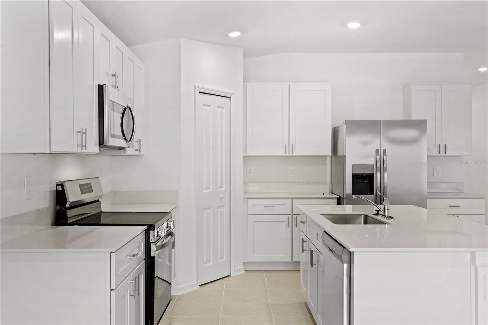 Image 4 of 24 For 4838 Yellow Elder Way