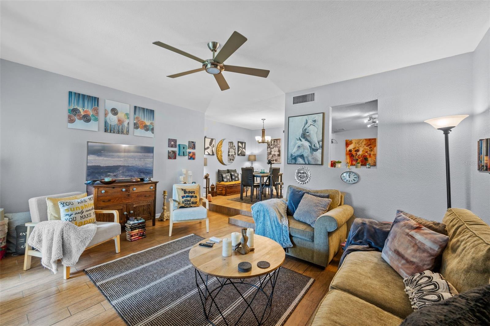 Image 13 of 42 For 754 Michigan Street 183
