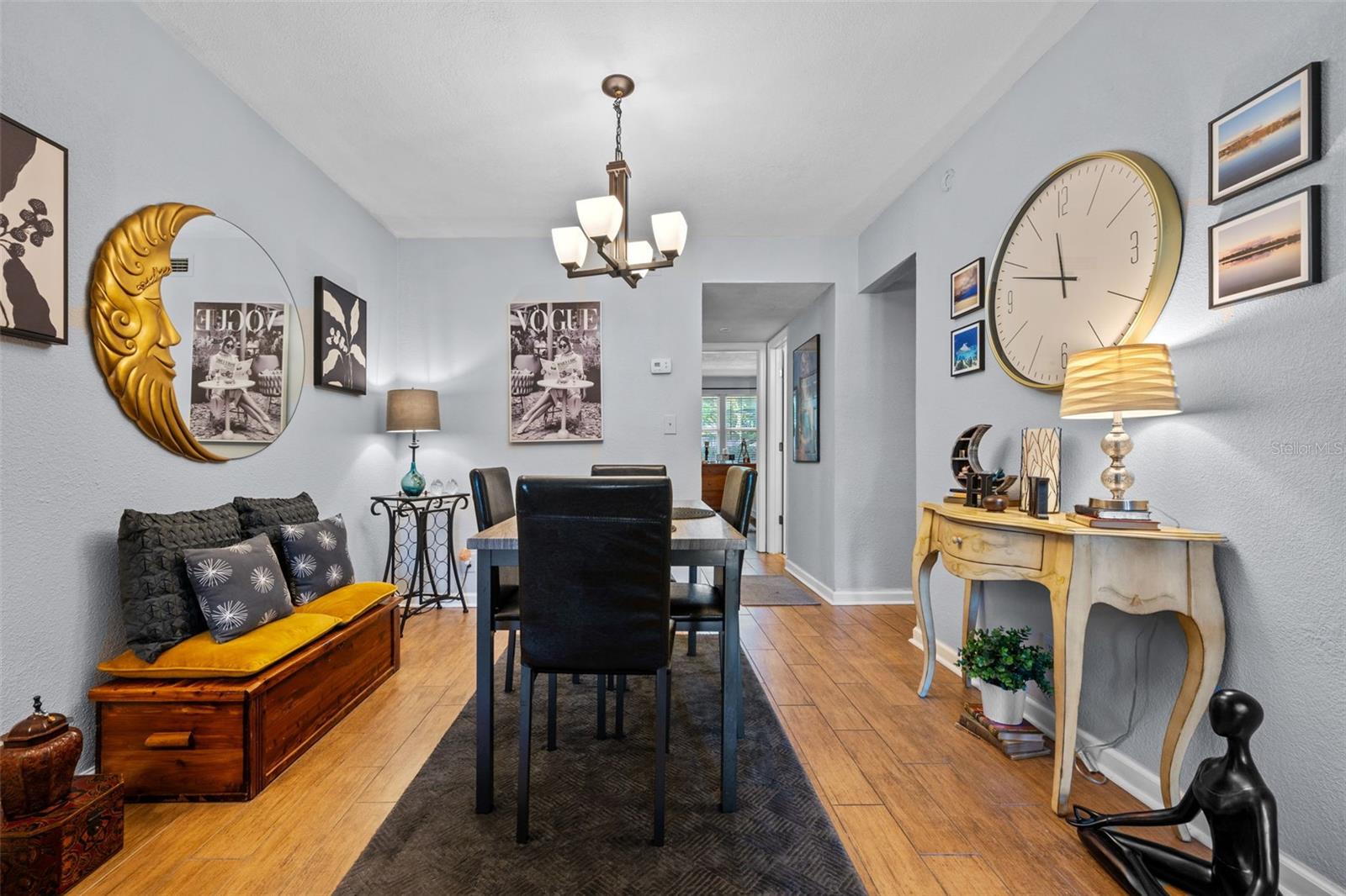 Image 17 of 42 For 754 Michigan Street 183
