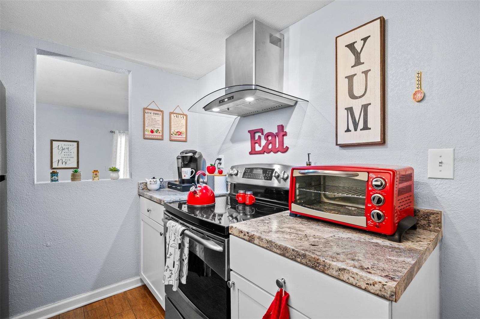 Image 20 of 42 For 754 Michigan Street 183