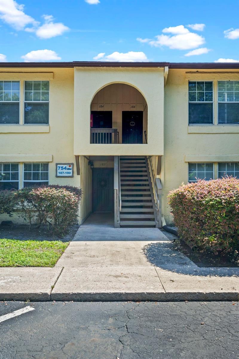 Image 3 of 42 For 754 Michigan Street 183
