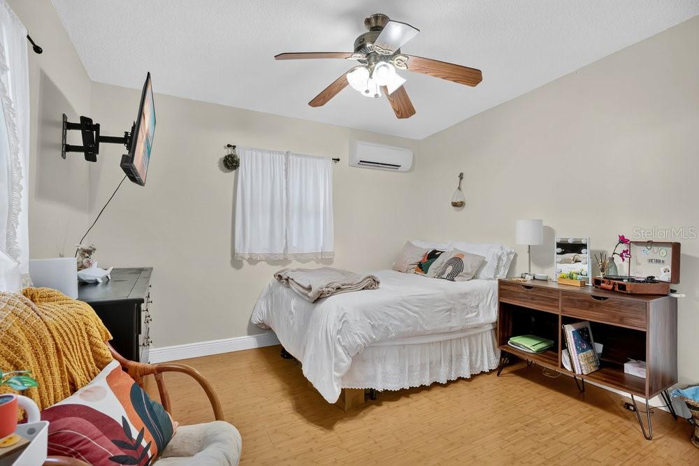 Image 14 of 43 For 11600 Bacon Street