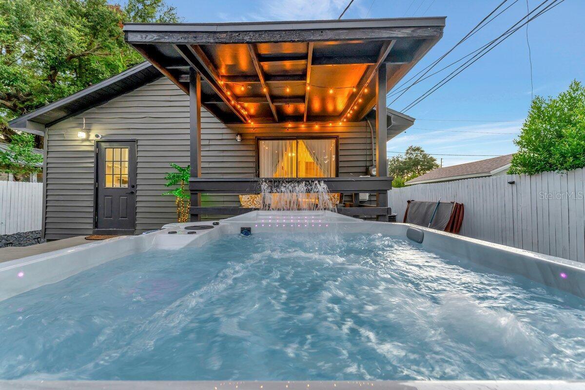 Image 17 of 33 For 2925 24th Street N