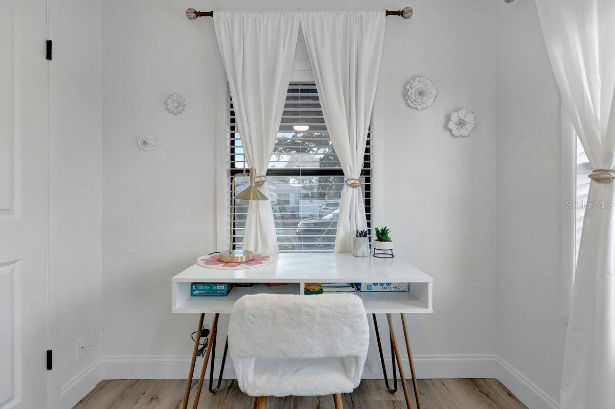 Image 32 of 33 For 2925 24th Street N