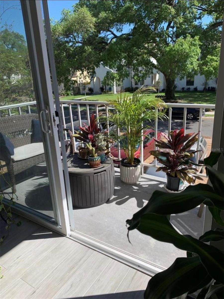 Image 5 of 9 For 4611 Fig Street 204