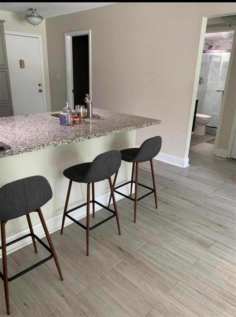Image 6 of 9 For 4611 Fig Street 204