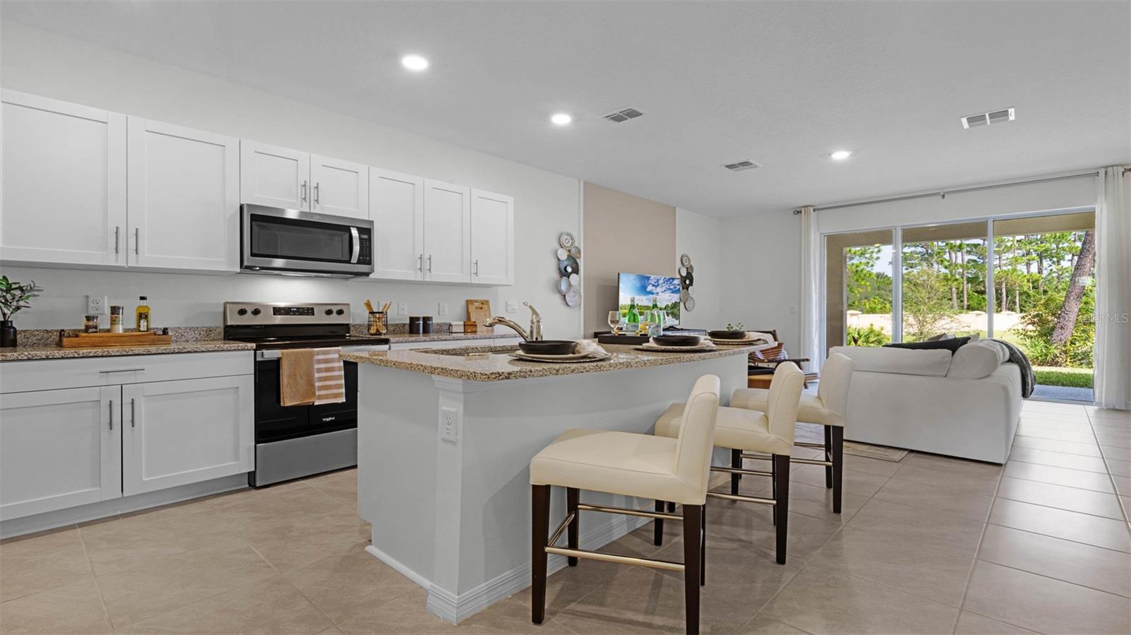 Image 9 of 28 For 736 Preston Cove Drive
