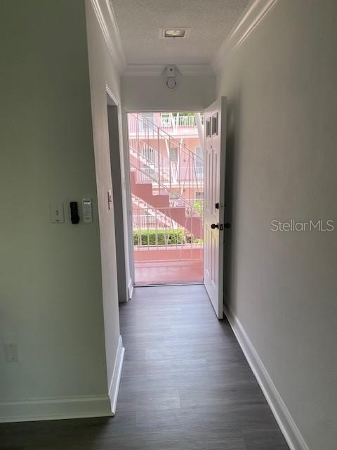 Image 14 of 22 For 640 Park Avenue N 26