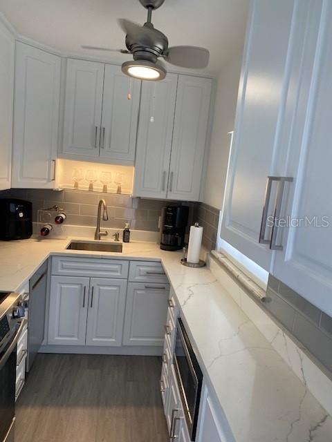 Image 17 of 22 For 640 Park Avenue N 26