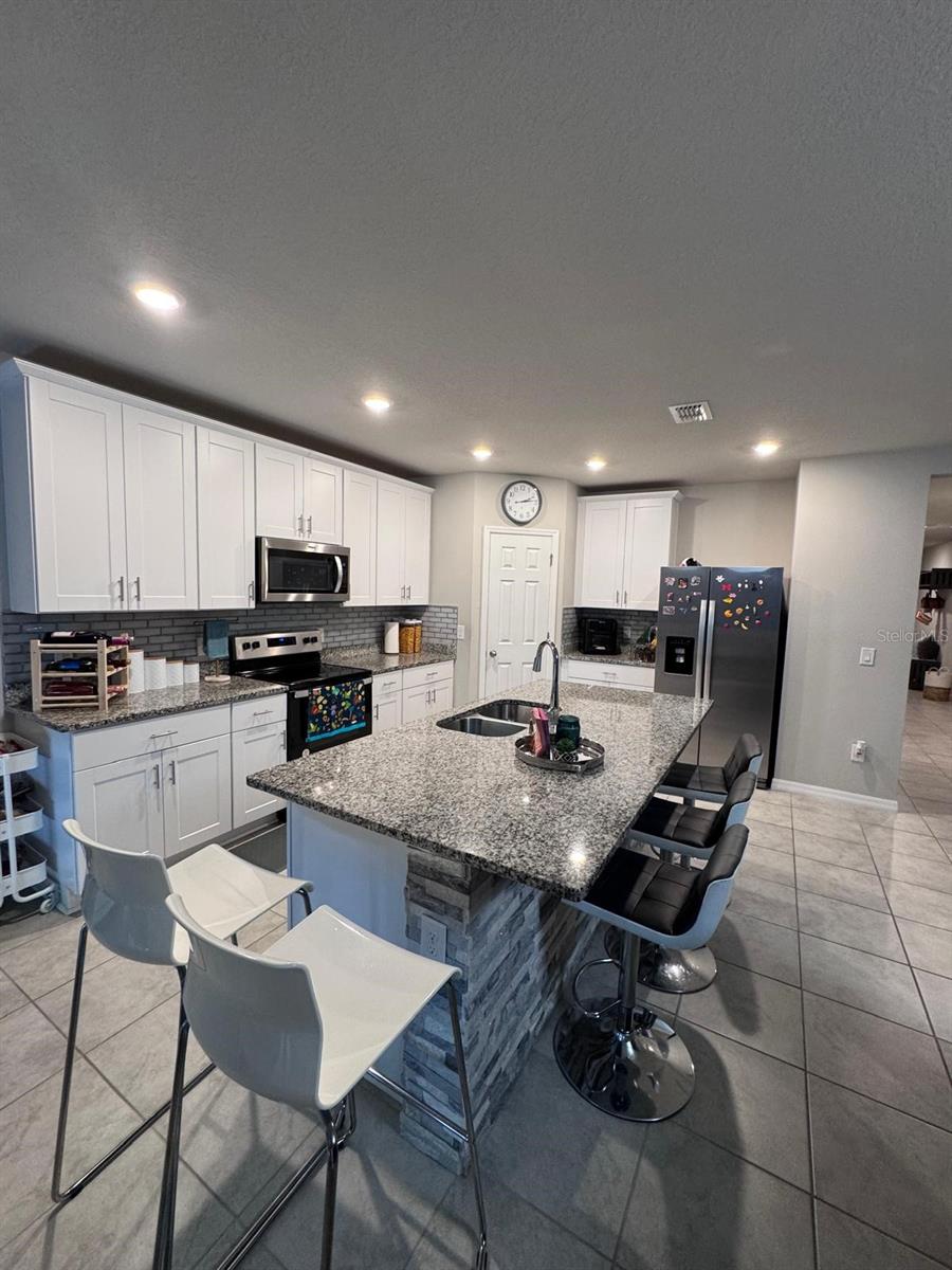 Image 10 of 44 For 1424 Saguaro Street