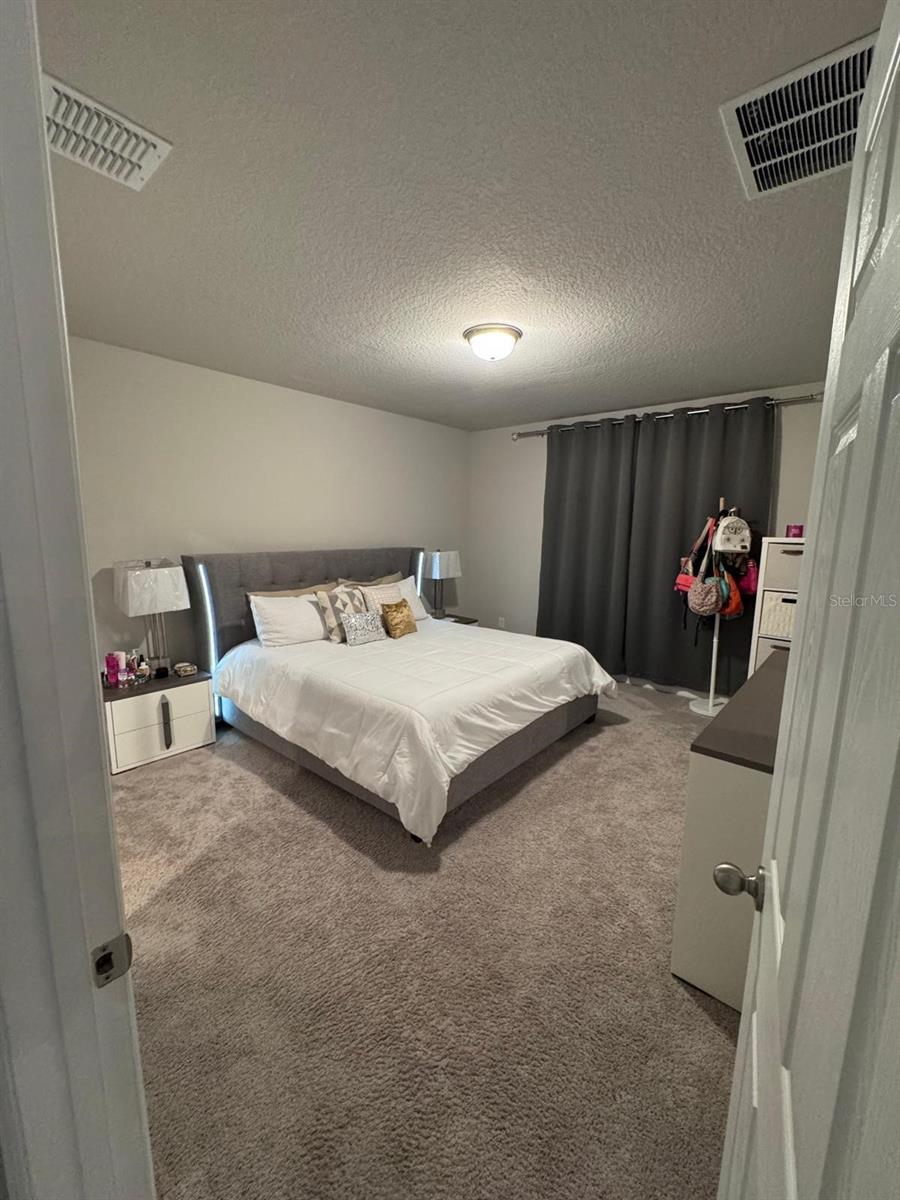 Image 17 of 44 For 1424 Saguaro Street