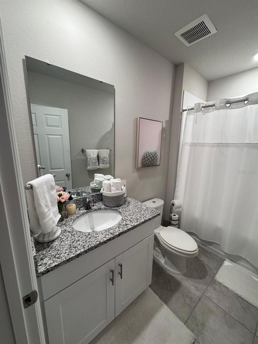 Image 31 of 44 For 1424 Saguaro Street