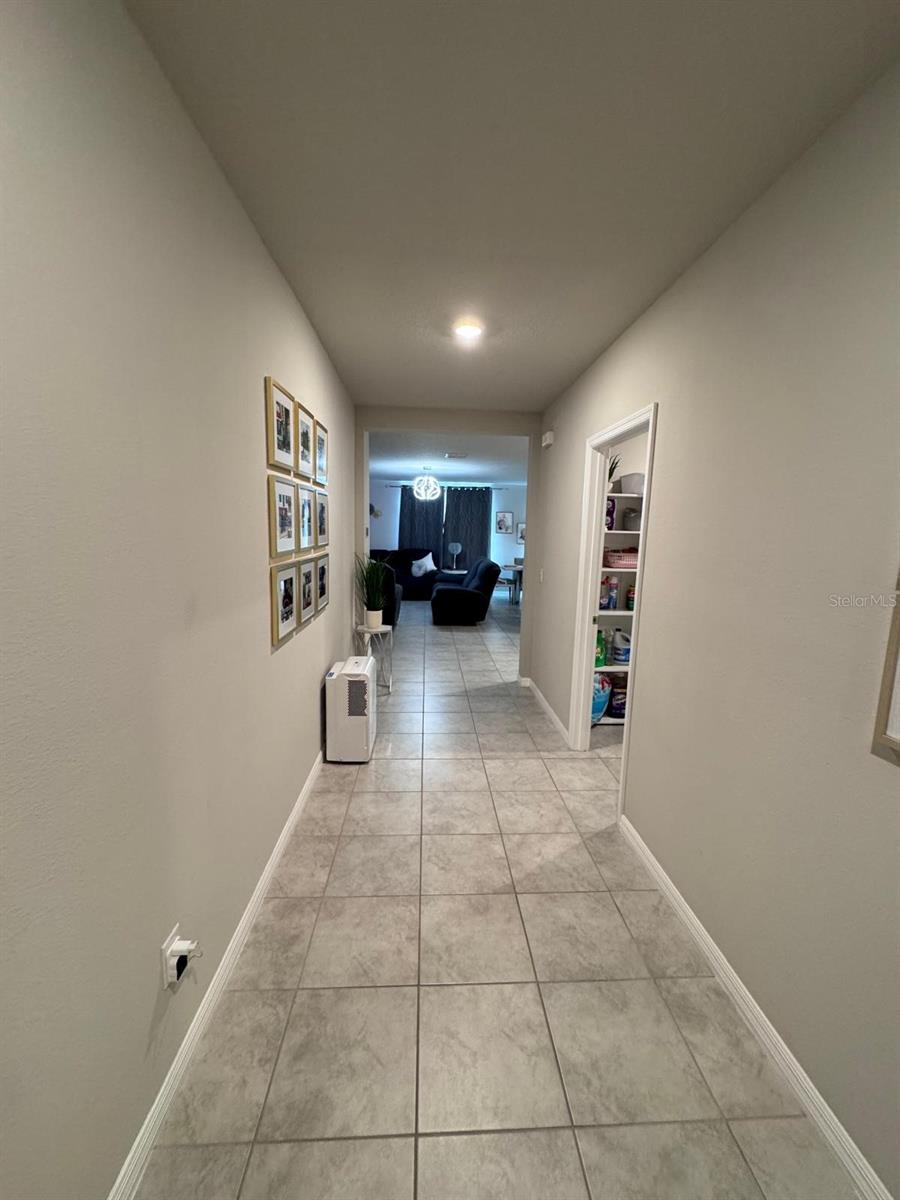 Image 6 of 44 For 1424 Saguaro Street