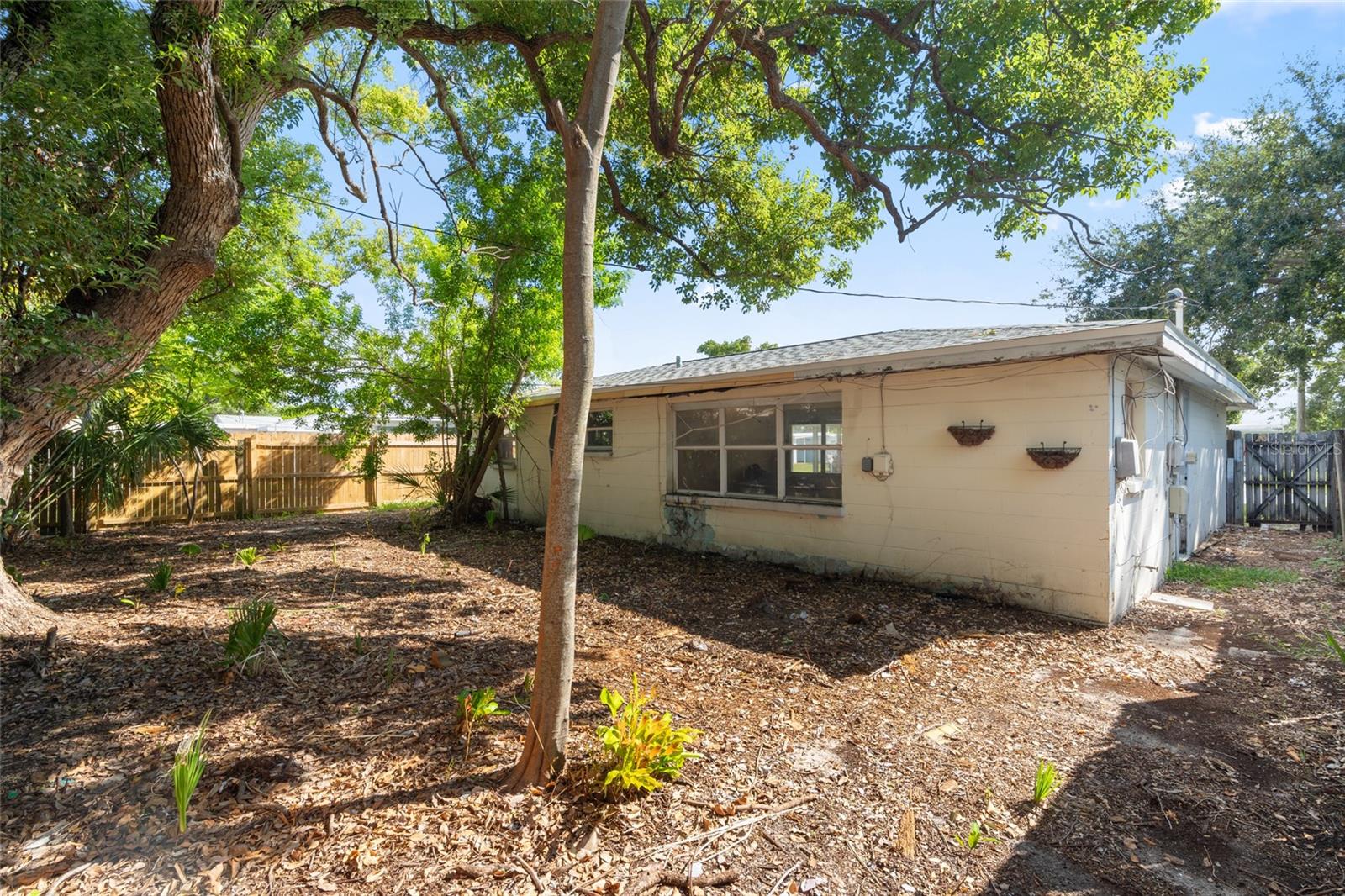 Image 24 of 29 For 11982 106th Street