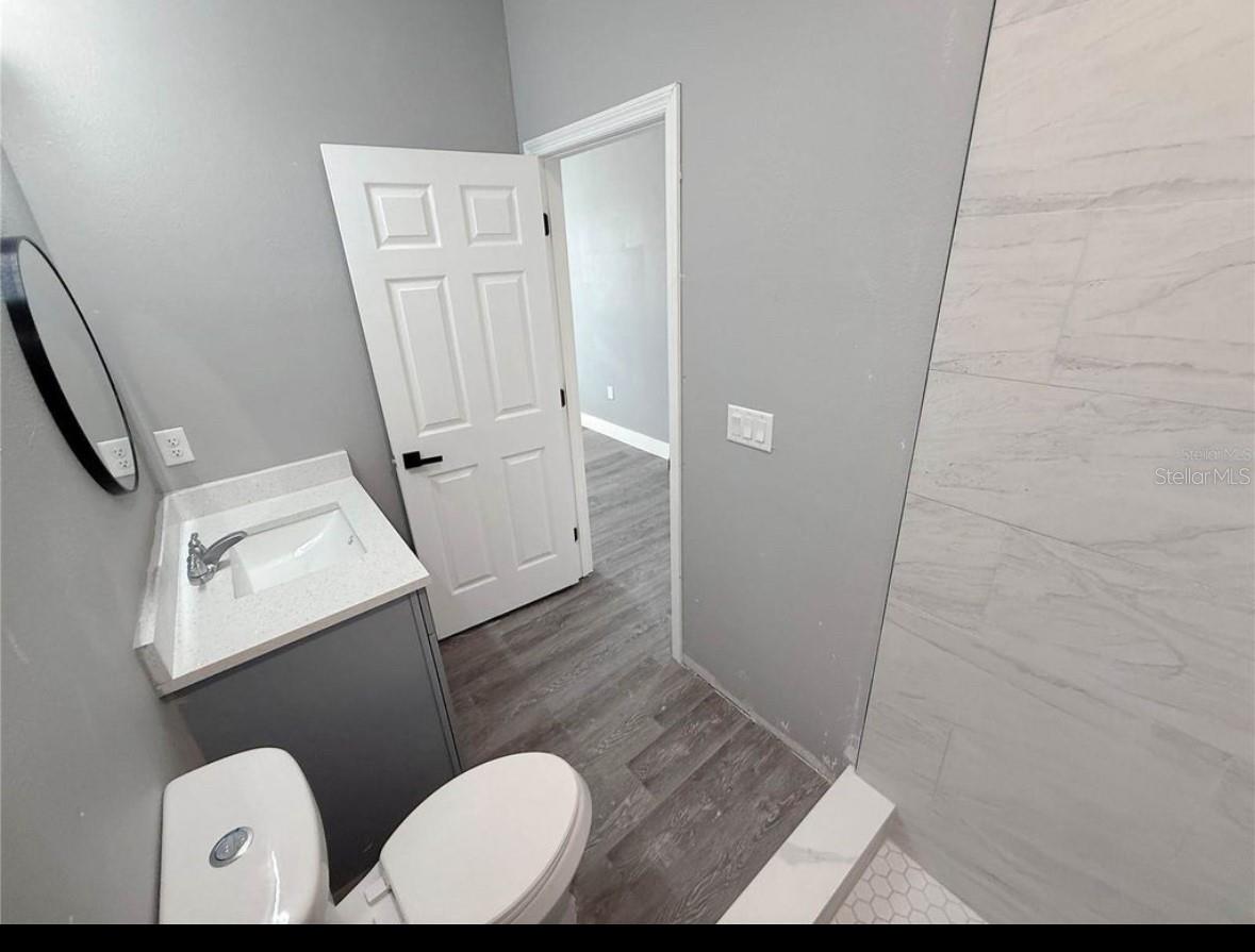 Image 17 of 21 For 642 Dr J A Wiltshire Avenue W