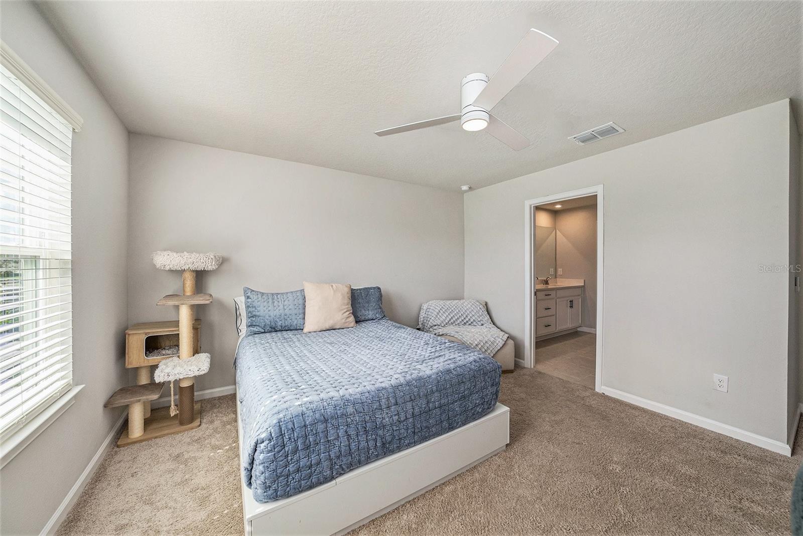 Image 13 of 32 For 5521 Brooklet Woods Drive