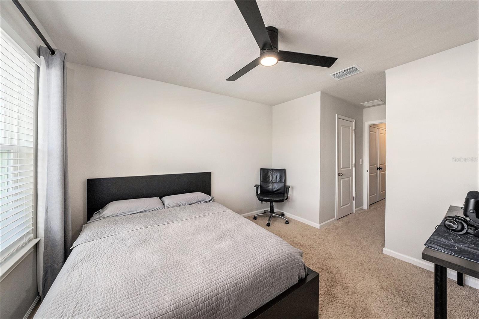 Image 17 of 32 For 5521 Brooklet Woods Drive