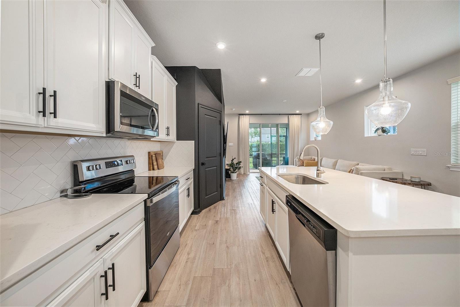 Image 5 of 32 For 5521 Brooklet Woods Drive