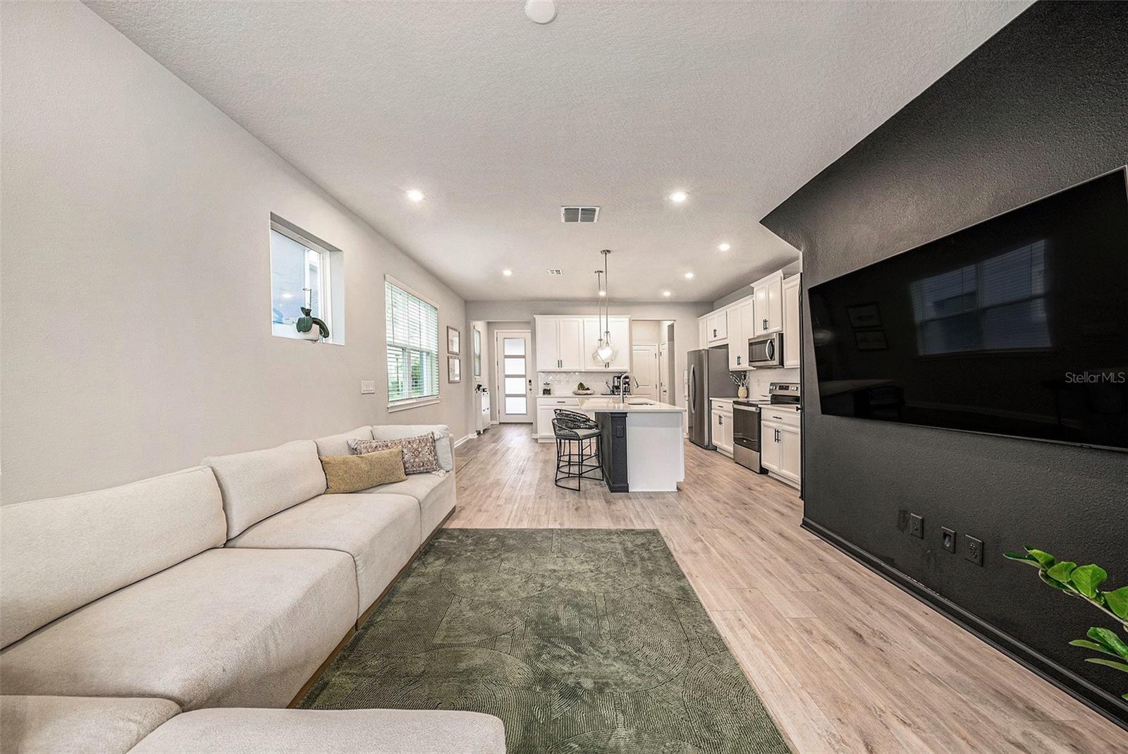 Image 9 of 32 For 5521 Brooklet Woods Drive