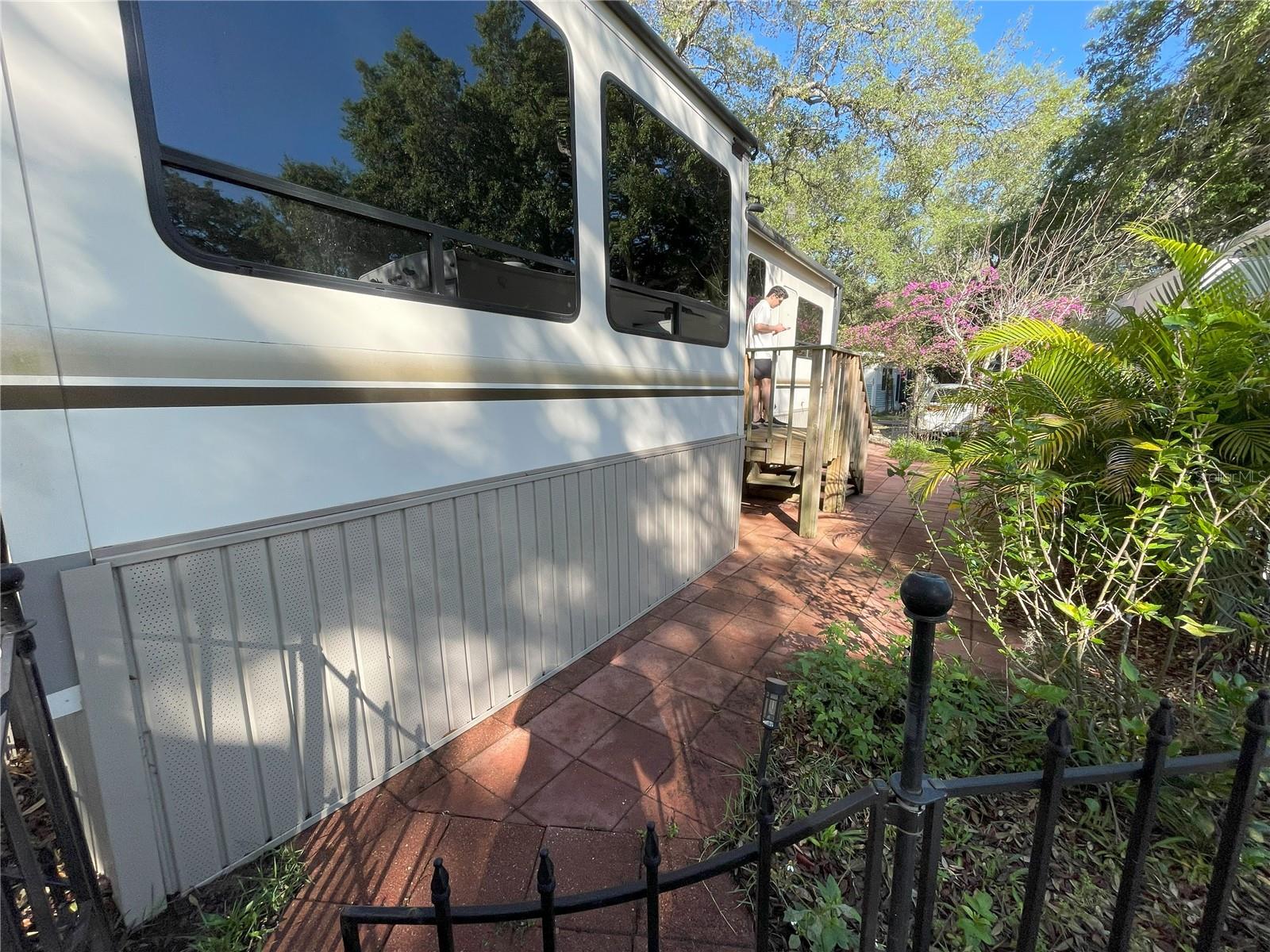 Image 5 of 16 For 3000 Clarcona Road 2206