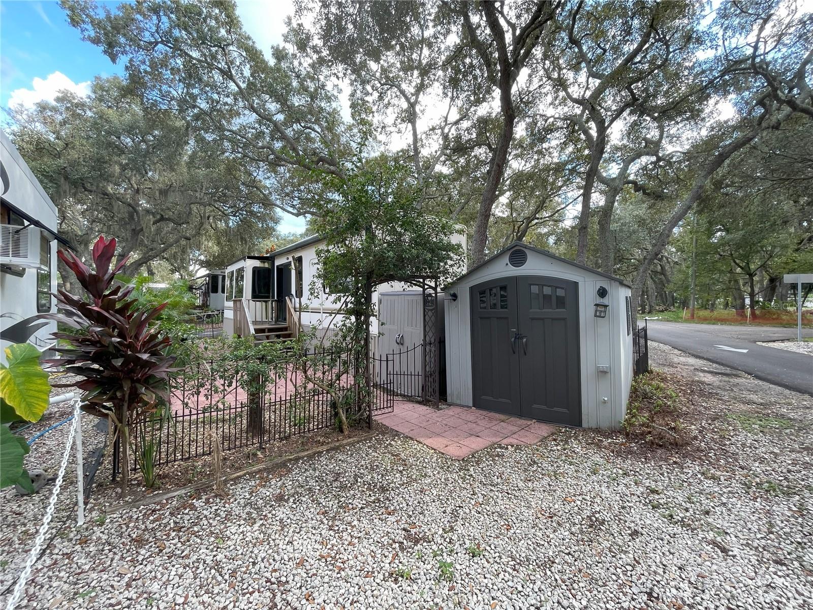 Image 8 of 16 For 3000 Clarcona Road 2206
