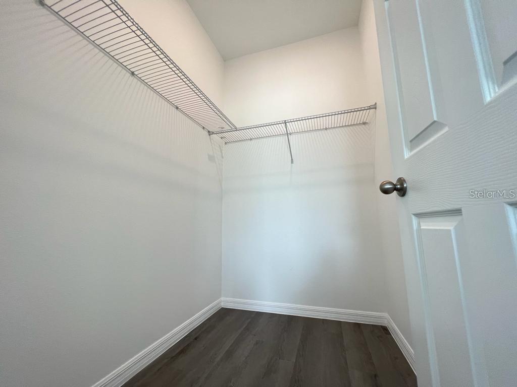 Image 11 of 22 For 407 Treemont Avenue Sw