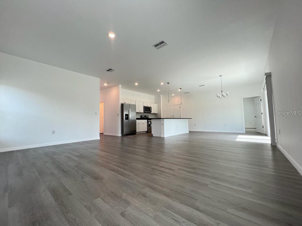 Image 15 of 22 For 407 Treemont Avenue Sw