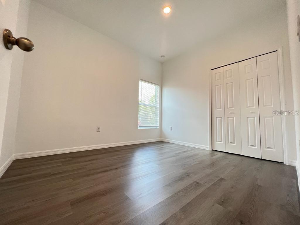 Image 16 of 22 For 407 Treemont Avenue Sw