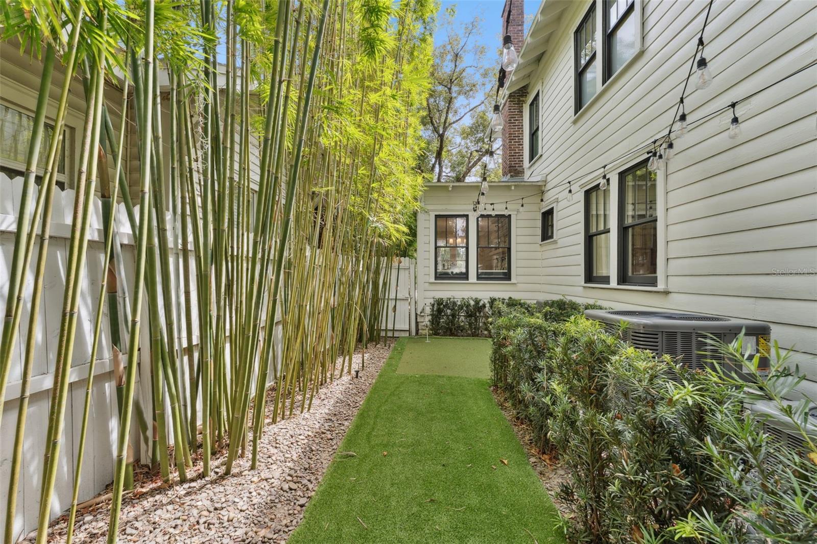 Image 47 of 69 For 1513 Amelia Street