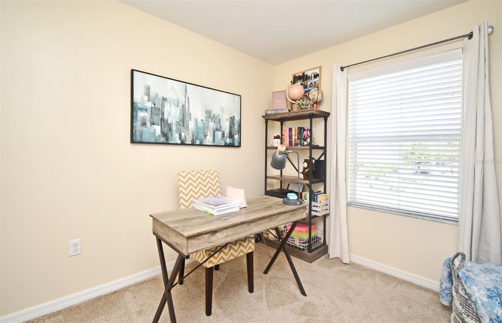 Image 19 of 23 For 200 Carina Circle