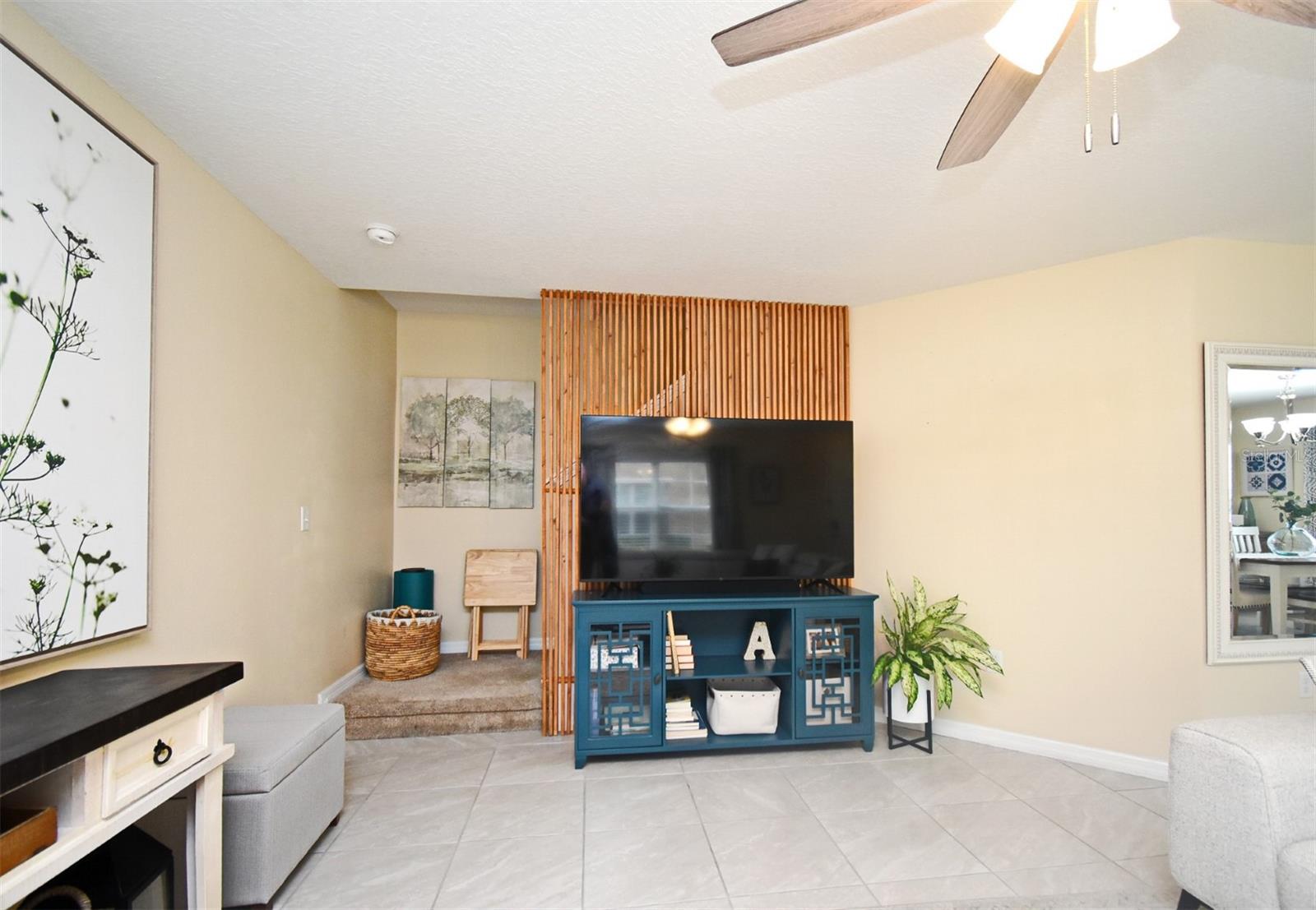 Image 4 of 23 For 200 Carina Circle