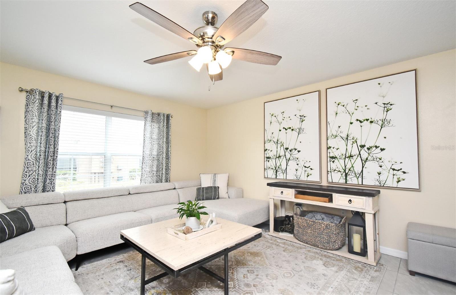 Image 6 of 23 For 200 Carina Circle