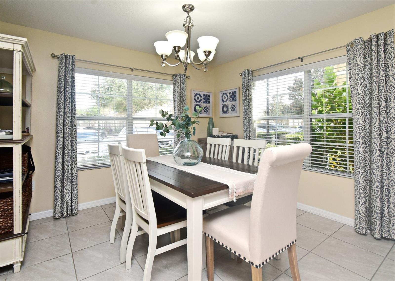 Image 7 of 23 For 200 Carina Circle