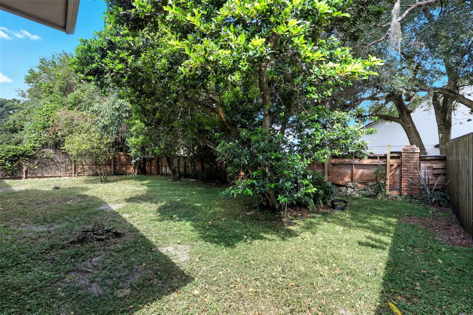 Image 32 of 36 For 10142 Cheshunt Drive