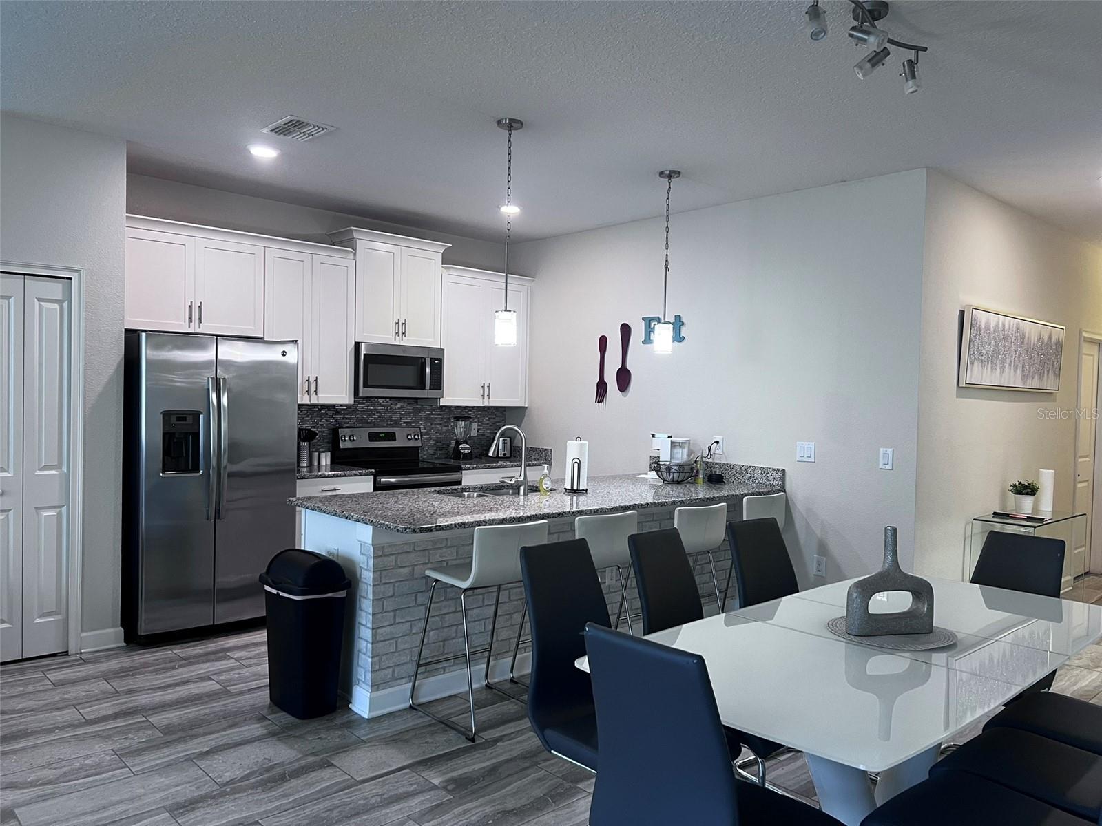Image 3 of 43 For 9033 Dogleg Drive