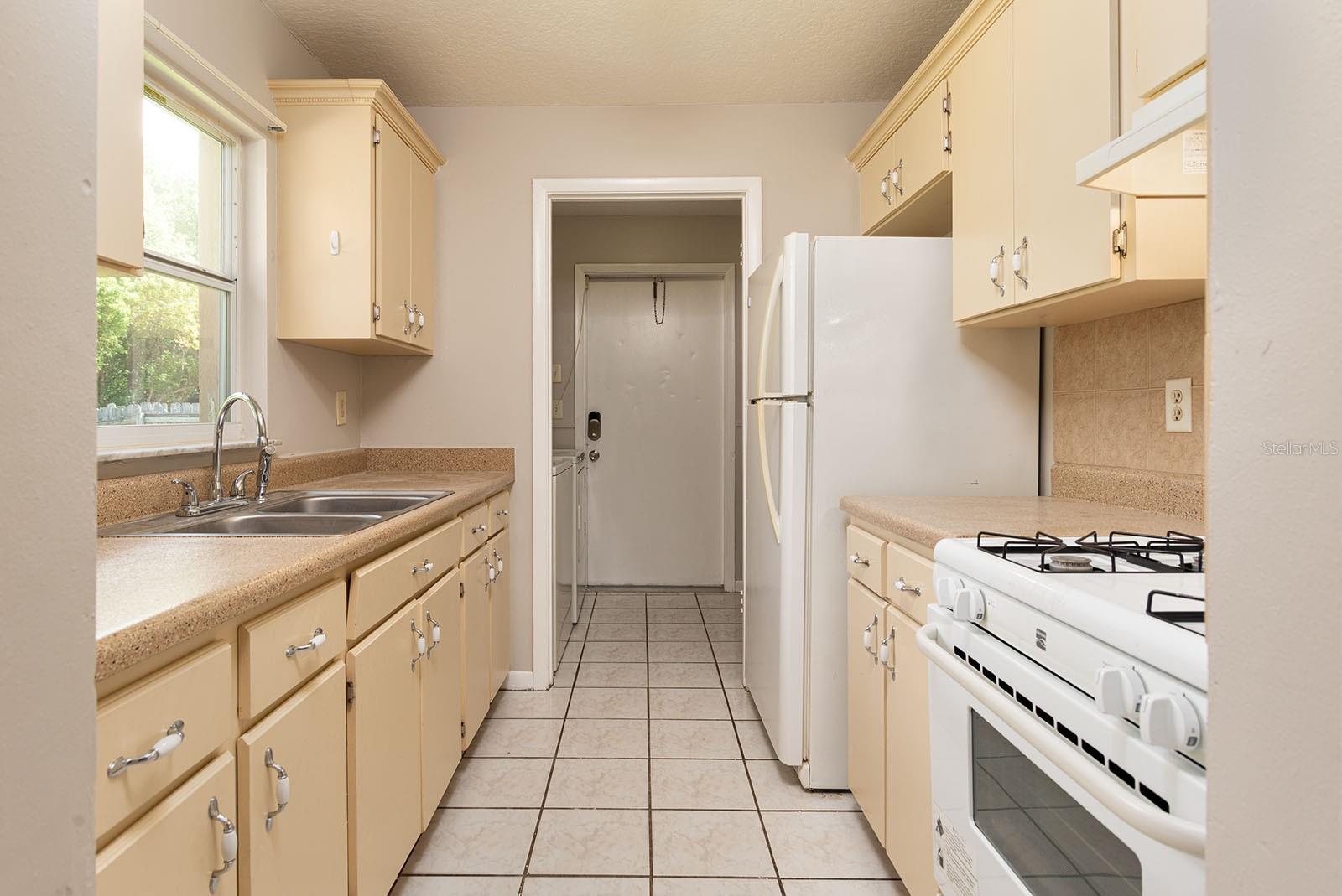 Image 8 of 29 For 2822 Fulford Street