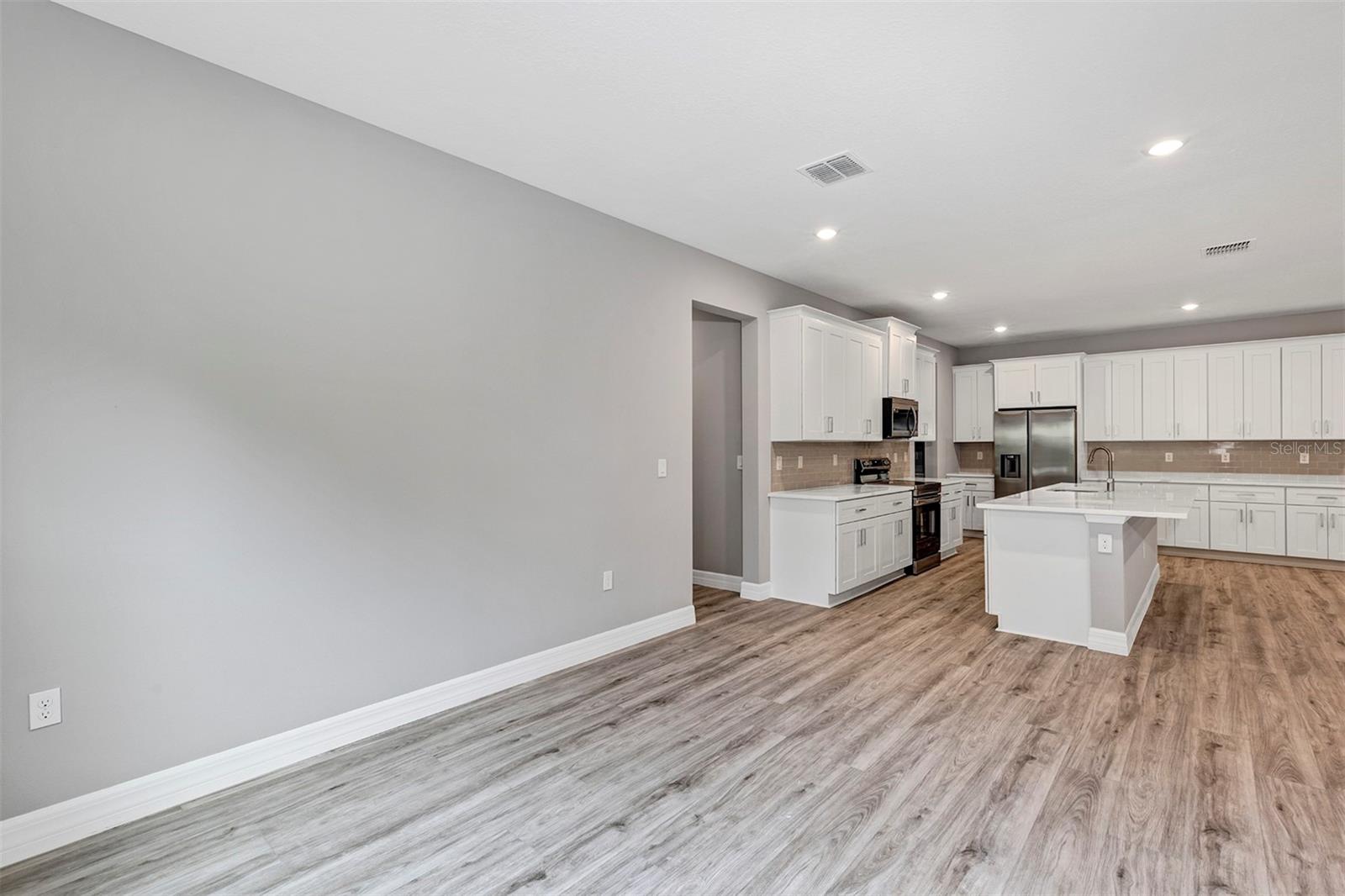 Image 25 of 53 For 5 Lupine Street