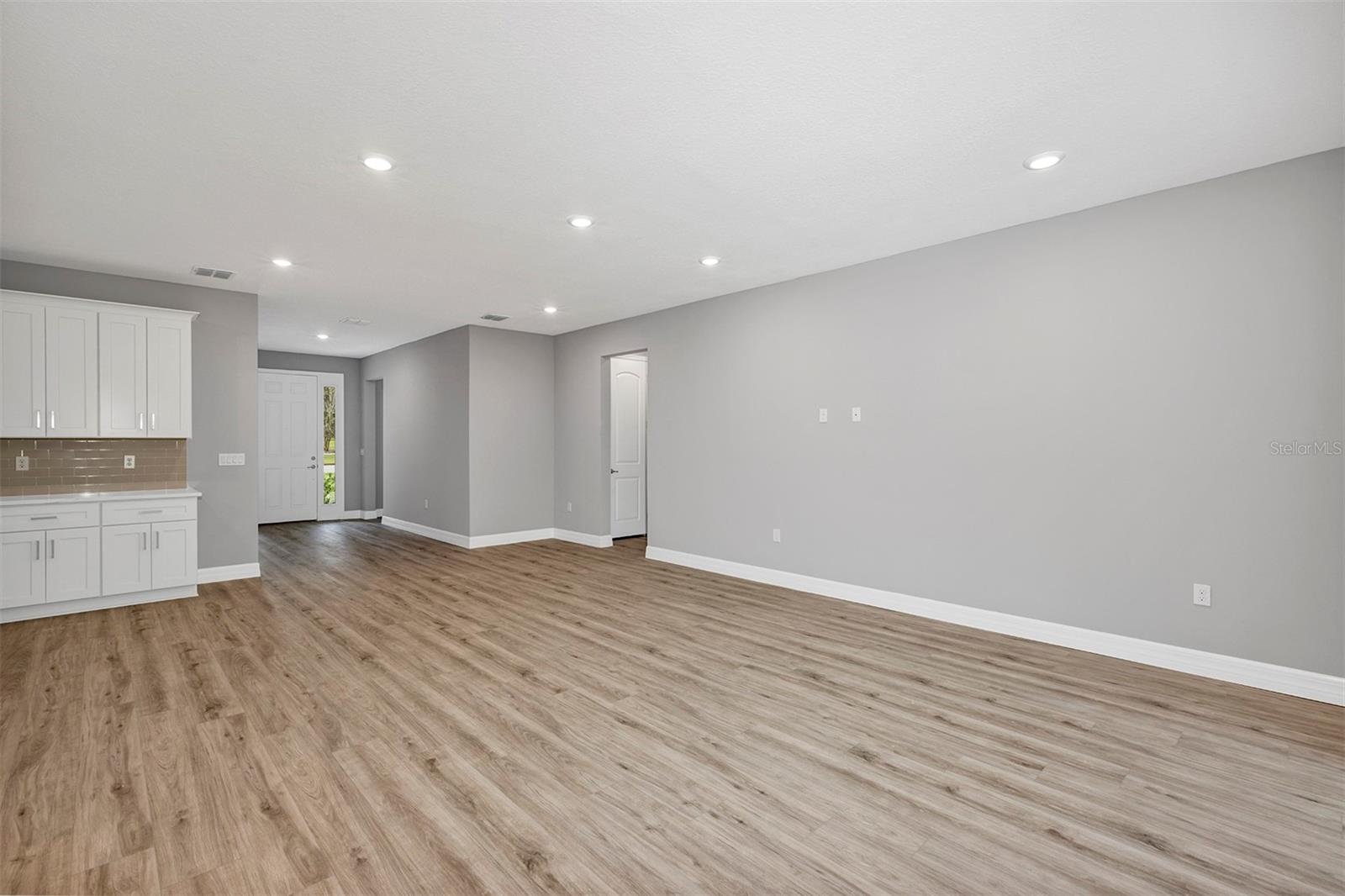 Image 6 of 53 For 5 Lupine Street