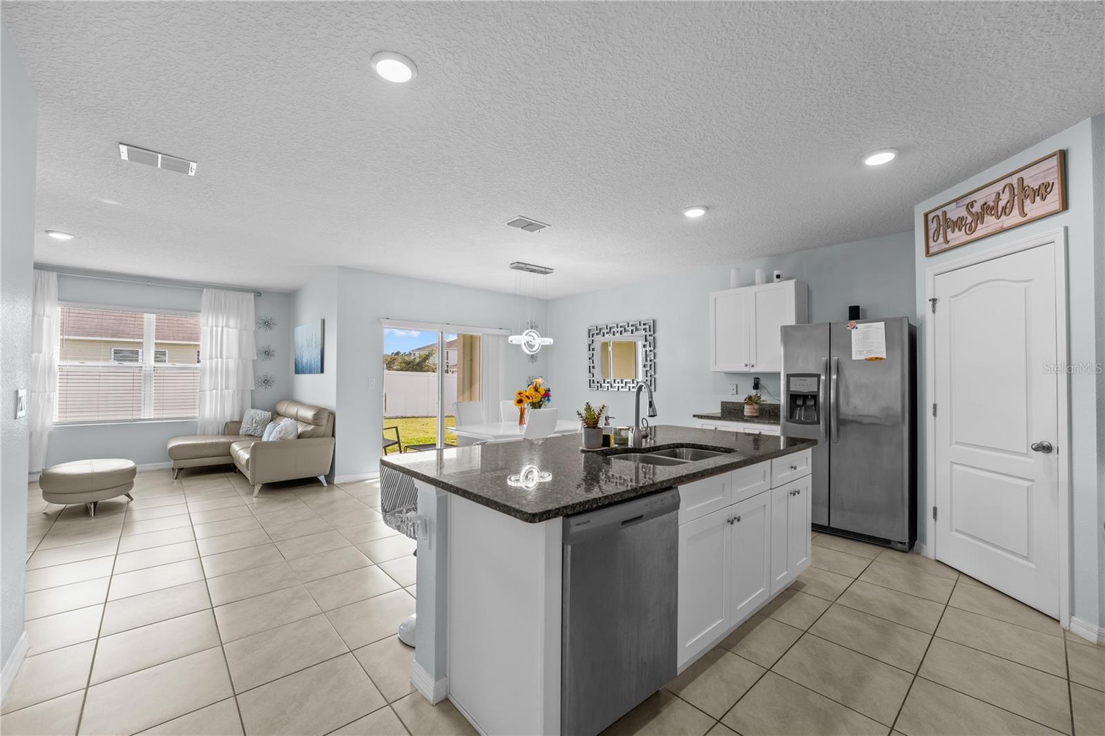 Image 14 of 46 For 1833 Bluepoint Street